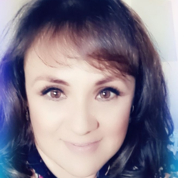 Meet your Posher, Veronica - Picture 1 of 1